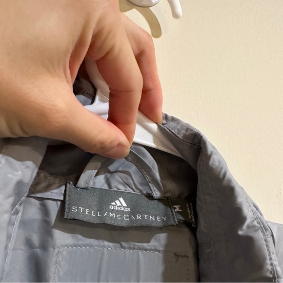 EUC ADIDAS BY STELLA MCCARTNEY TRUEPACE RUNNING JACKET Size M - Picture 4 of 8